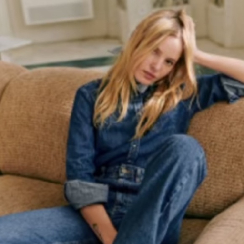 NWOT Sézane Tomboy Shirt Denim Blue. Never worn
